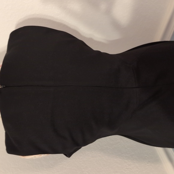 Black Sleeveless Pencil/Sheath Style Black Dress - Picture 4 of 4